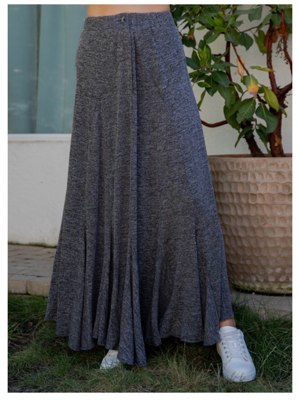 Young Threads Graphite Heathered Knit Bias Cut Godet Maxi Skirt Boho NWT Size S